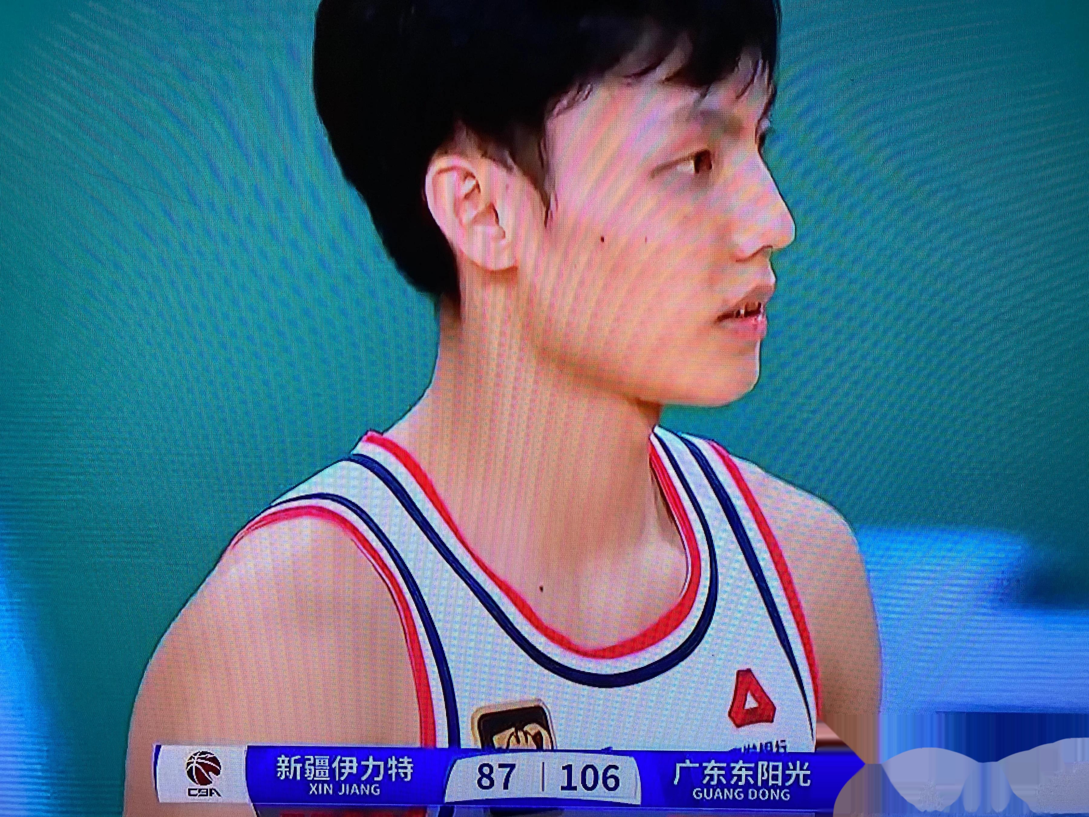 关于广东宏远实现临时胜利，持续领跑赛场的信息